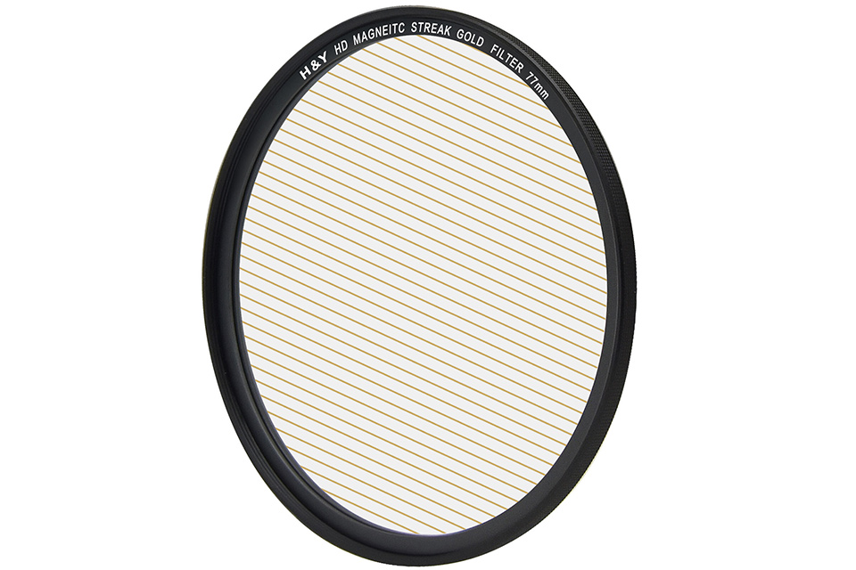 金色に輝く光のラインを発生させるフィルター「H＆Y Magnetic Streak