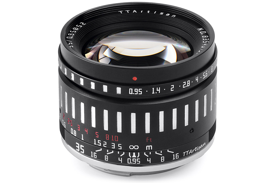 3万円台で手に入るAPS-C対応の超大口径F0.95レンズ「TTArtisan 35mm f