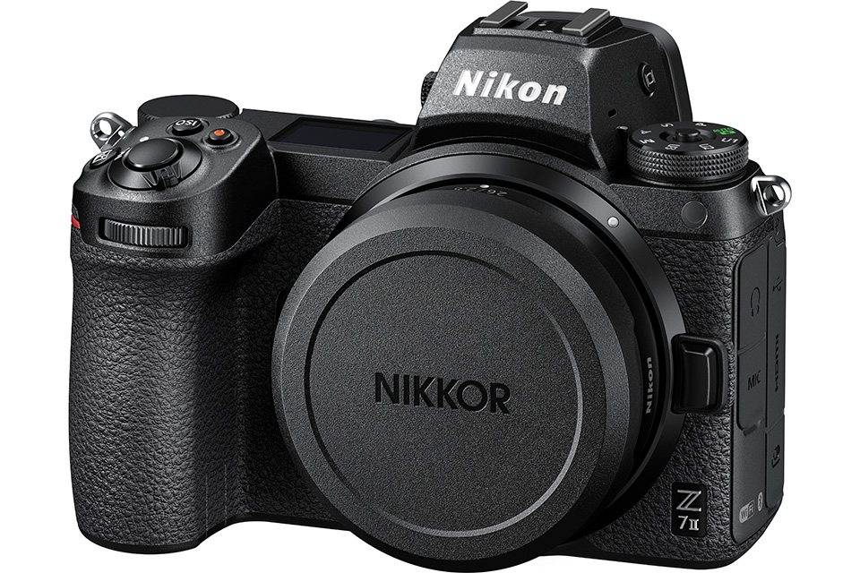 ニコン史上最薄・最軽量のフルサイズミラーレス用AFレンズ「NIKKOR Z