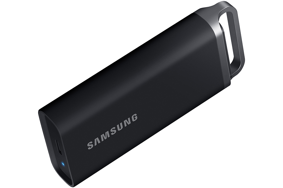 手のひらサイズの大容量！ 最大8TBの小型ポータブルSSD「Samsung