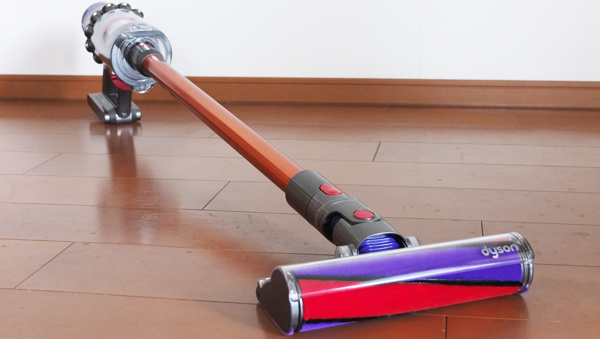 ダイソン最新コードレス「V10」どこが進化した? 使い倒したライターが