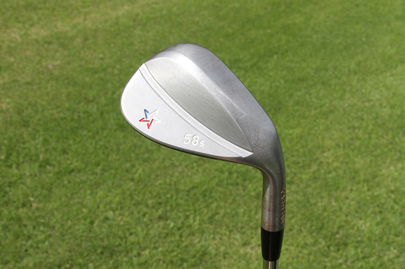 ツアープロの要望を反映『アーティザンウエッジ』タイガーのクラブを