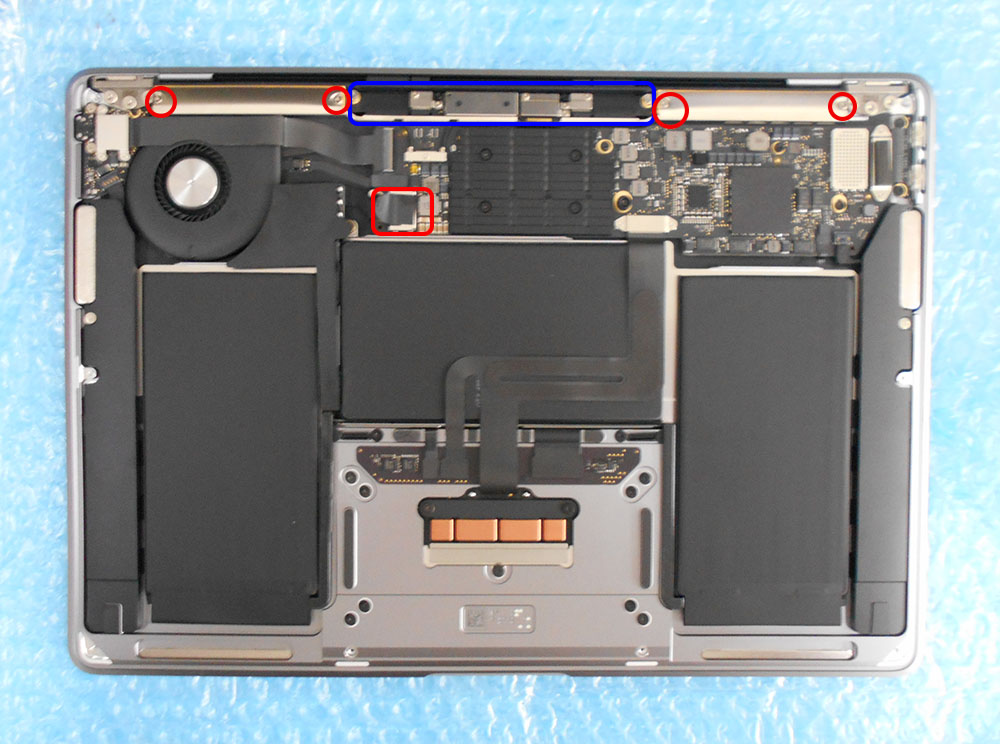 Macbook Air 2020 炭酸飲料による水濡れ・分解 | パソコンドック24