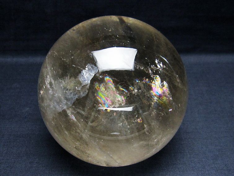 1.4Kgパワーストーン 天然石 虹入りライトニング水晶丸玉 98mm [T529-5632]