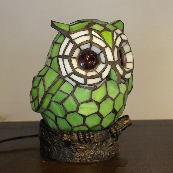 ステンドグラスランプ 梟（フクロウ）緑 | 琉球ガラス専門店 Gift