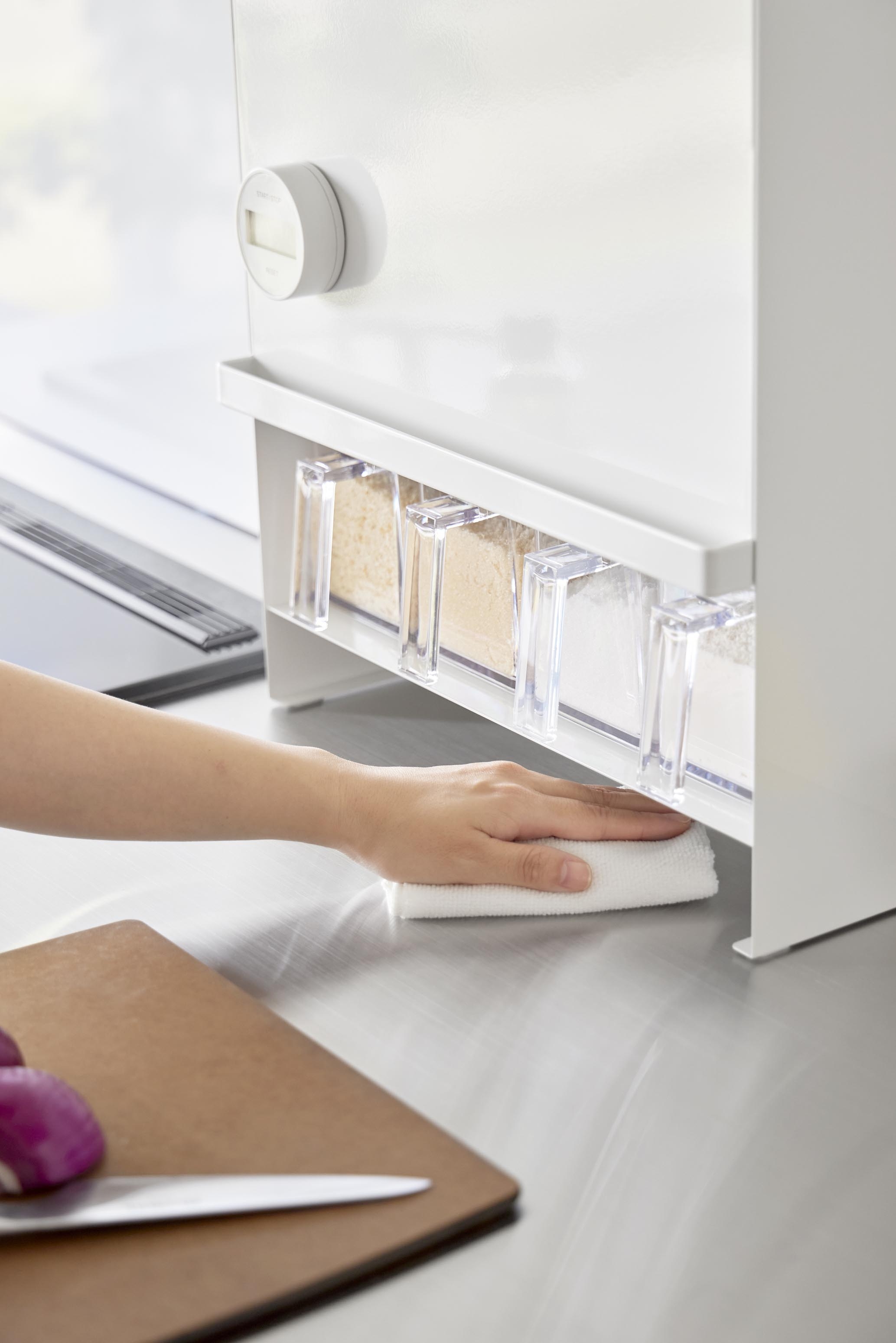 前が開く 隠せる調味料ラック タワー ホワイト | Giftpad egift