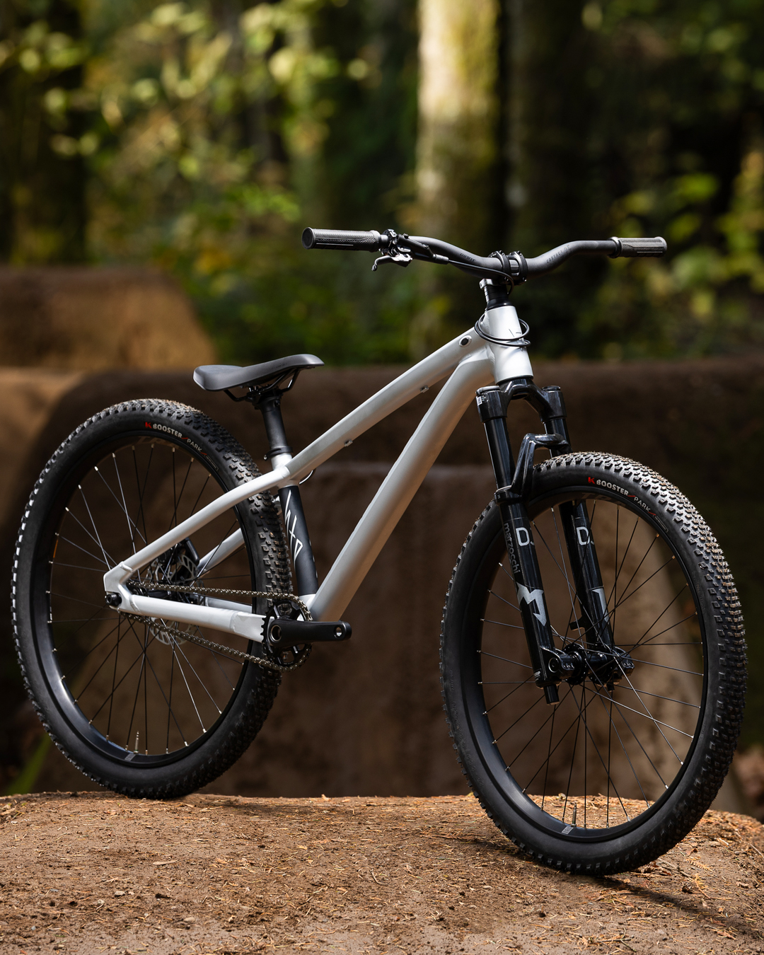 新型ダートジャンプバイク「STP」シリーズ発表！ ｜ ジャイアント