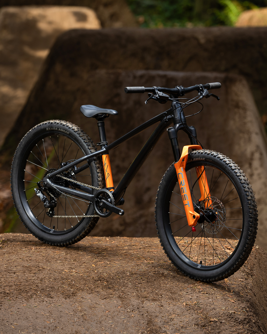 新型ダートジャンプバイク「STP」シリーズ発表！ ｜ ジャイアント