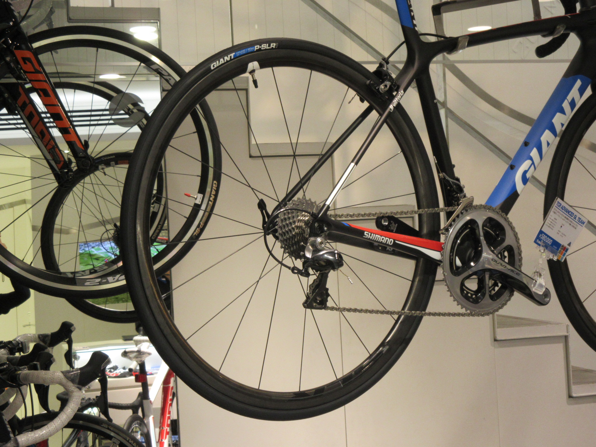 GIANT MCR ホイール カーボン クリンチャー 700c ピスト ロード 2026年