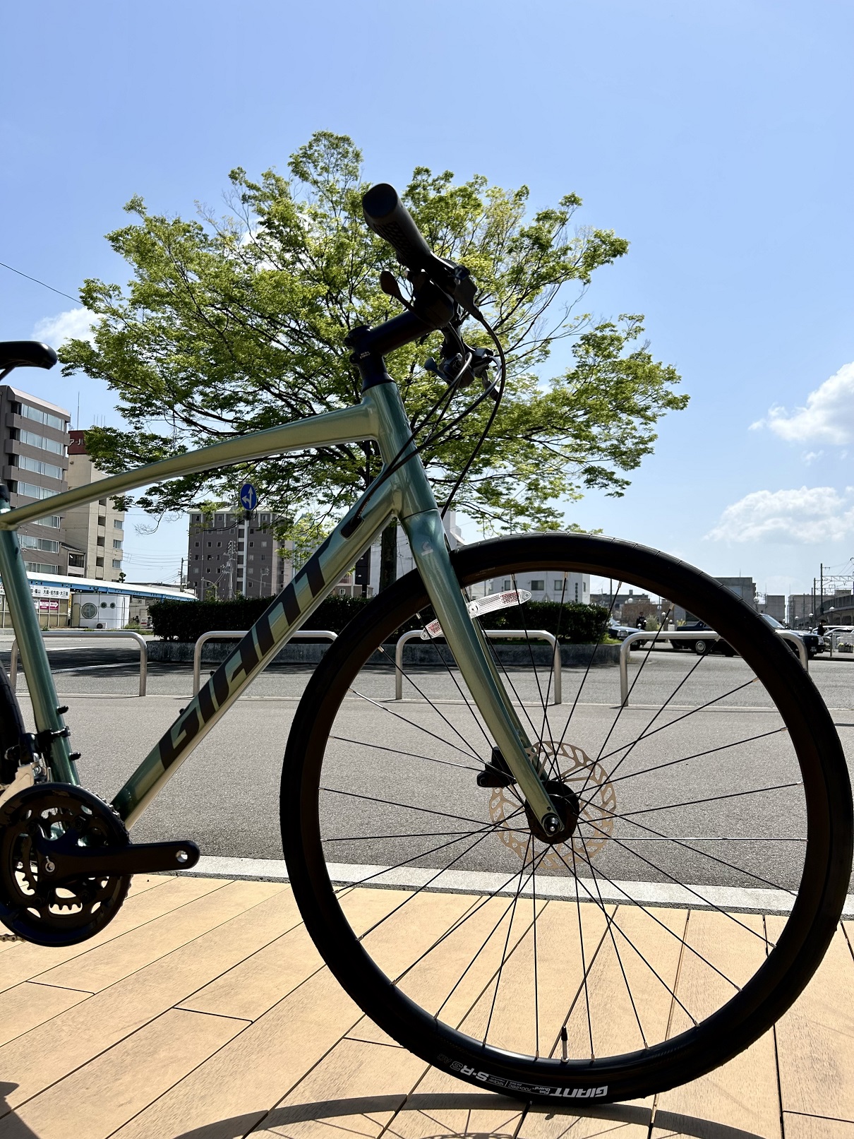 クロスバイク】ESCAPE RX 2 DISC (2023年モデル) ｜ ジャイアント