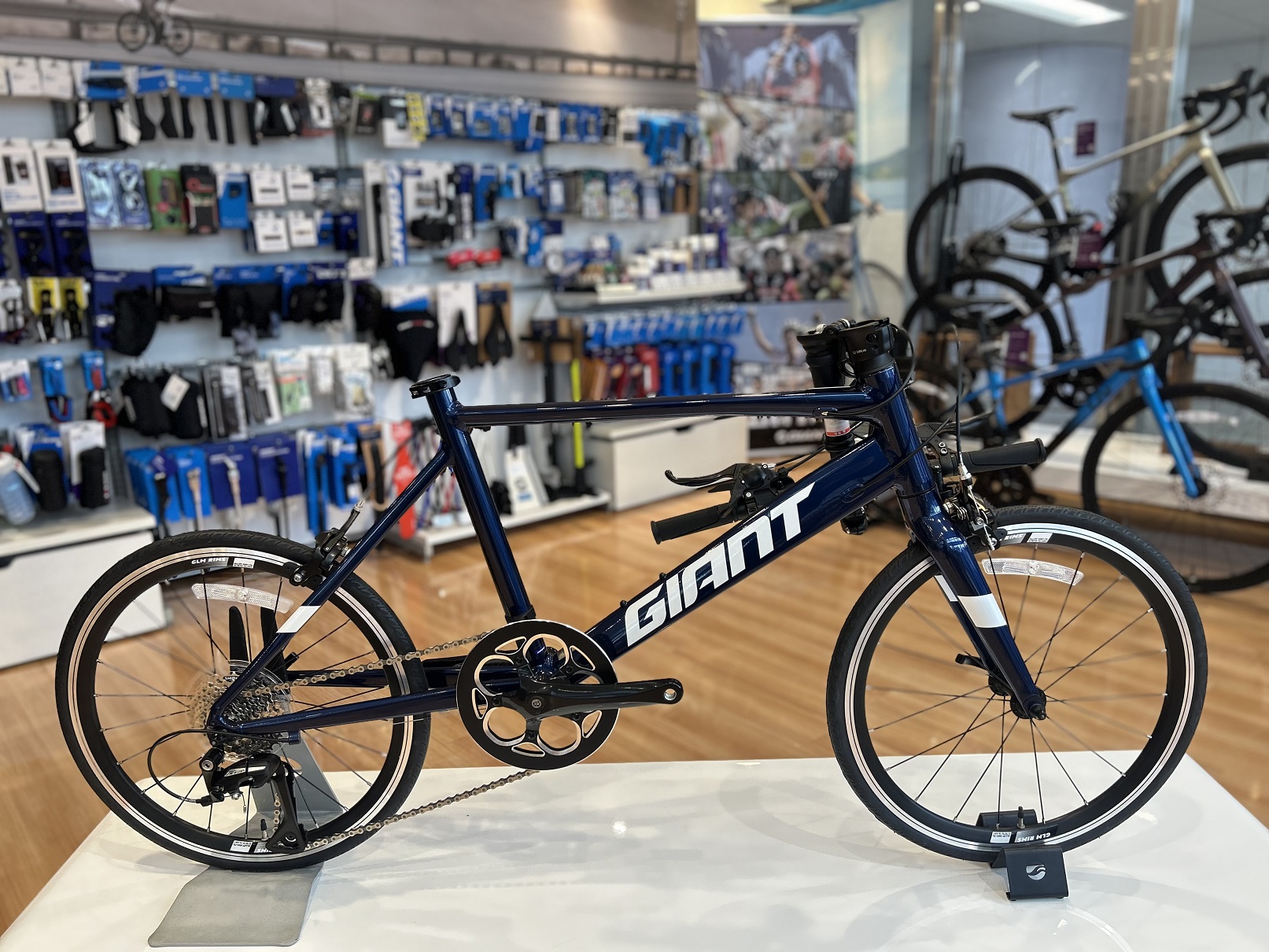 ミニベロ】セカンドバイクにもおすすめ IDIOM 2 ｜ ジャイアントストア今治