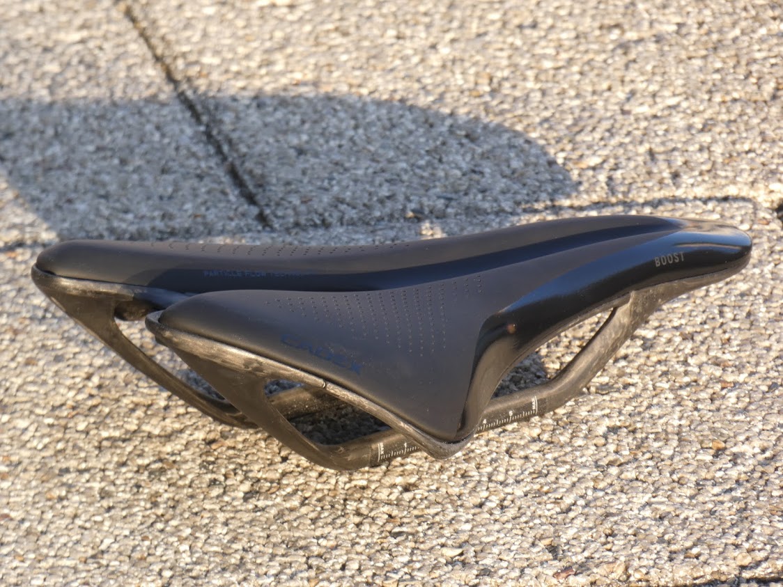 ジャイアントが誇る最高性能のカーボンサドル「CADEX BOOST」入荷しま