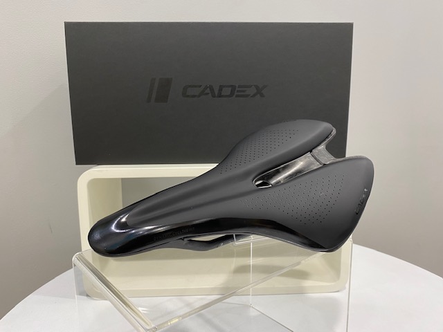 最高性能のカーボンサドル「CADEX BOOST」入荷致しました