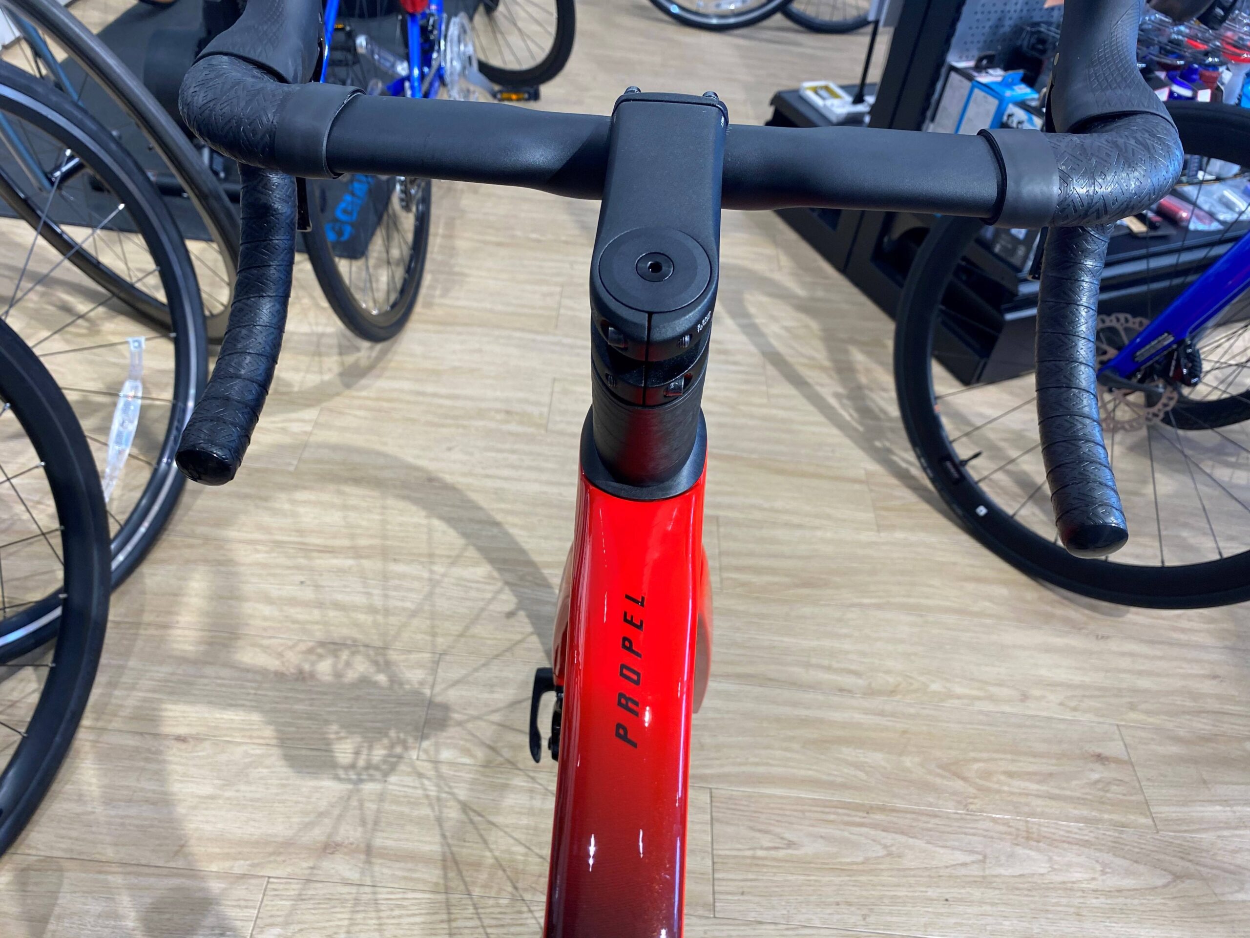 2024モデル入荷 PROPEL ADVANCED 2 ｜ ジャイアントストア前橋