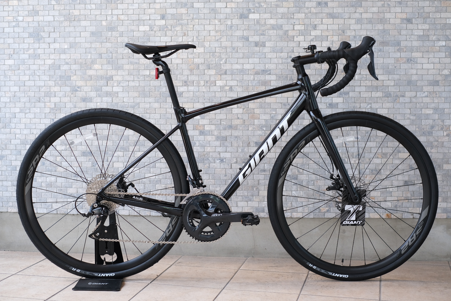 NEWモデル「CONTEND AR3」が入荷いたしました！ ｜ ジャイアント