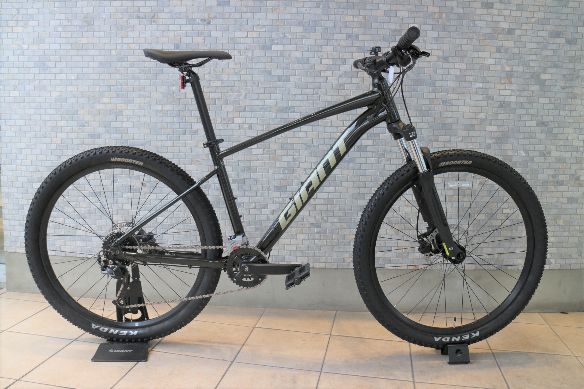 GIANT】2022年モデル「TALON 2」入荷しました！ ｜ ジャイアントストア