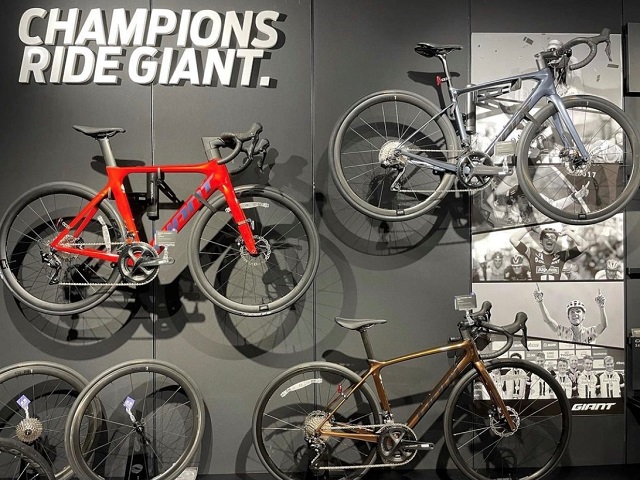 ロードバイク購入時に揃えておきたいオプション品 ｜ ジャイアント