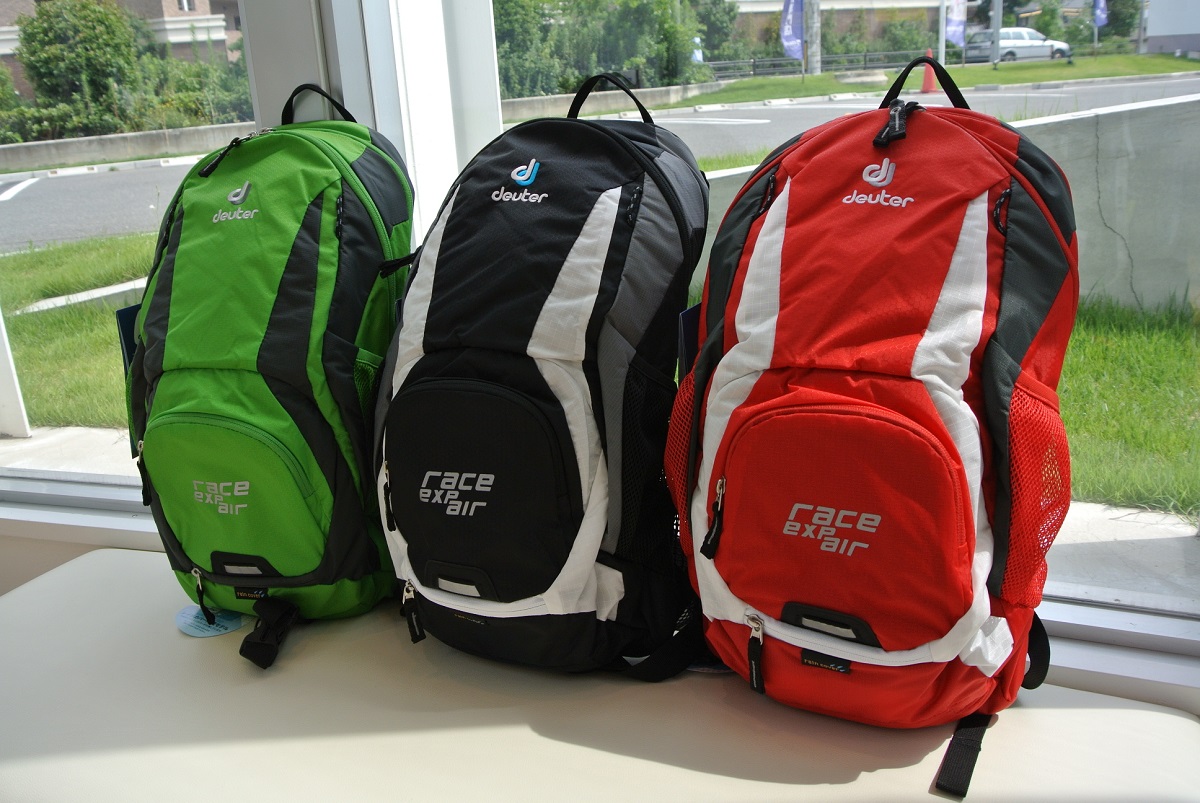 自転車乗り御用達の定番！ DEUTERのバックパック入荷しました