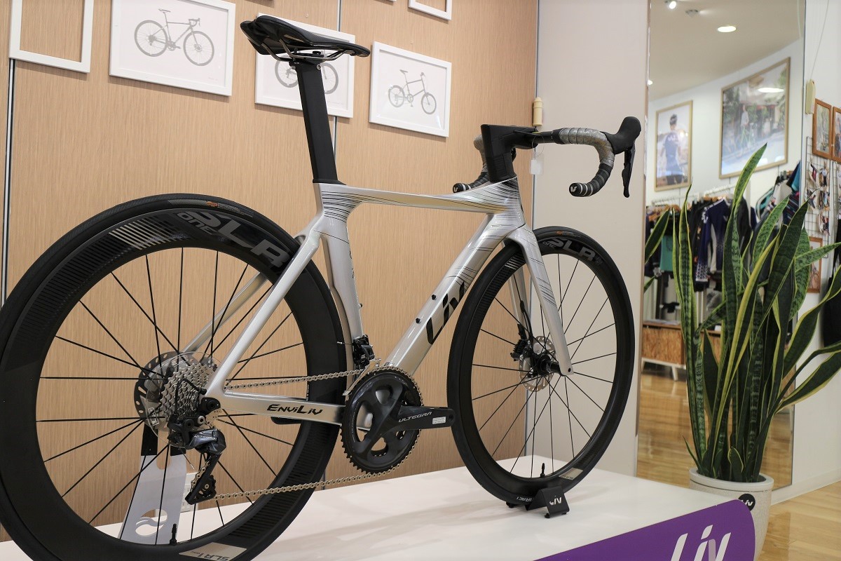 NEW」「GIANT」2021年早期モデル“CROSTAR”全色入荷！ ｜ ジャイアント