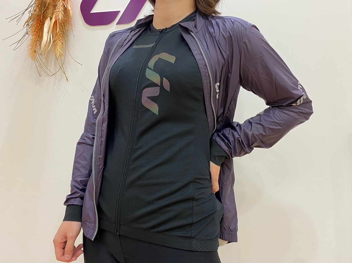 Liv＊新色のウィンドブレーカーのご紹介です！ ｜ ジャイアントストア大阪