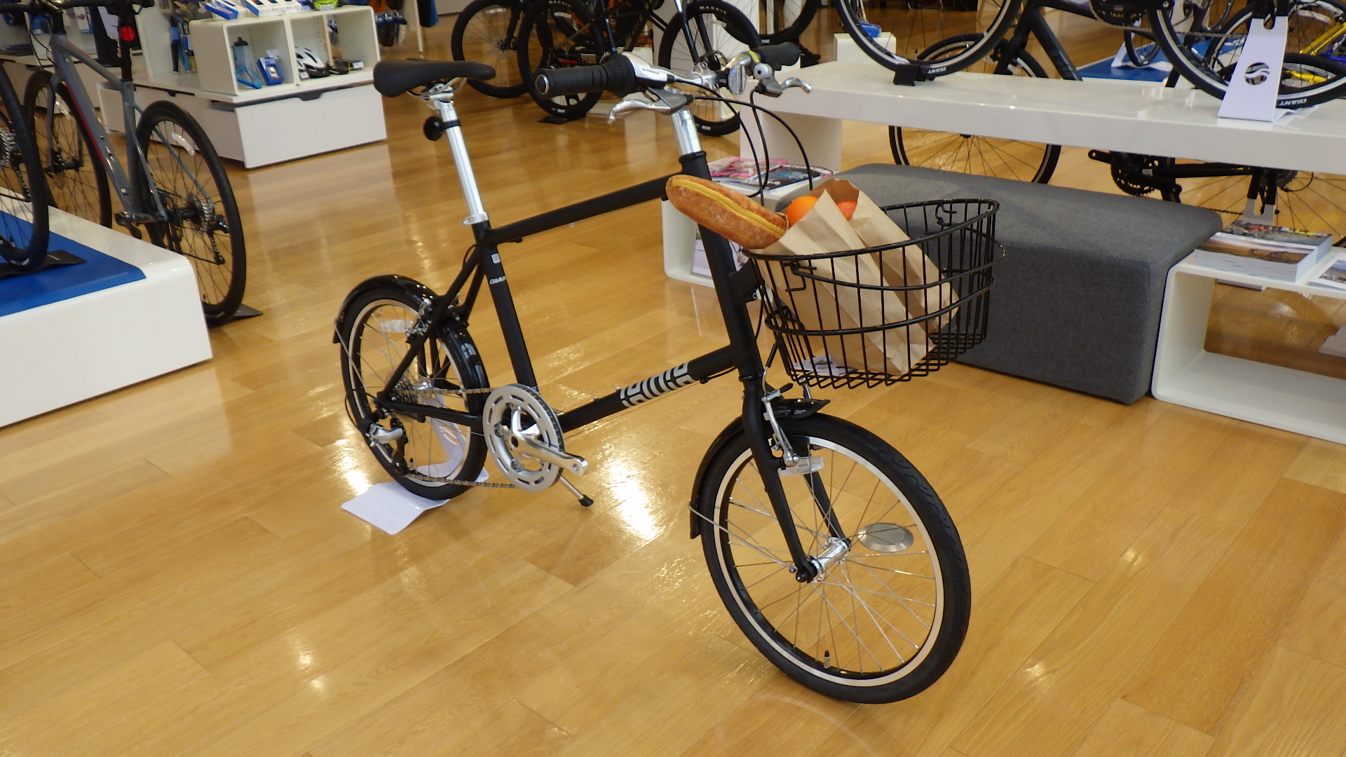 GIANTのミニベロ(小径車)【IDIOM】【TEN】 ｜ ジャイアントストア仙台