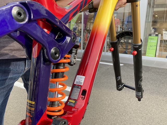 最速DHバイク】GLORYのご紹介 ｜ ジャイアントストア仙台アウトレット