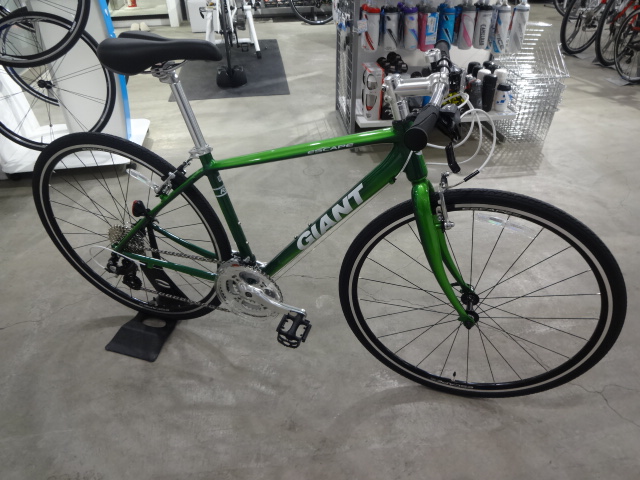 新カラー入荷！】2017 ESCAPE R3 & R3 WOMAN 入荷しました