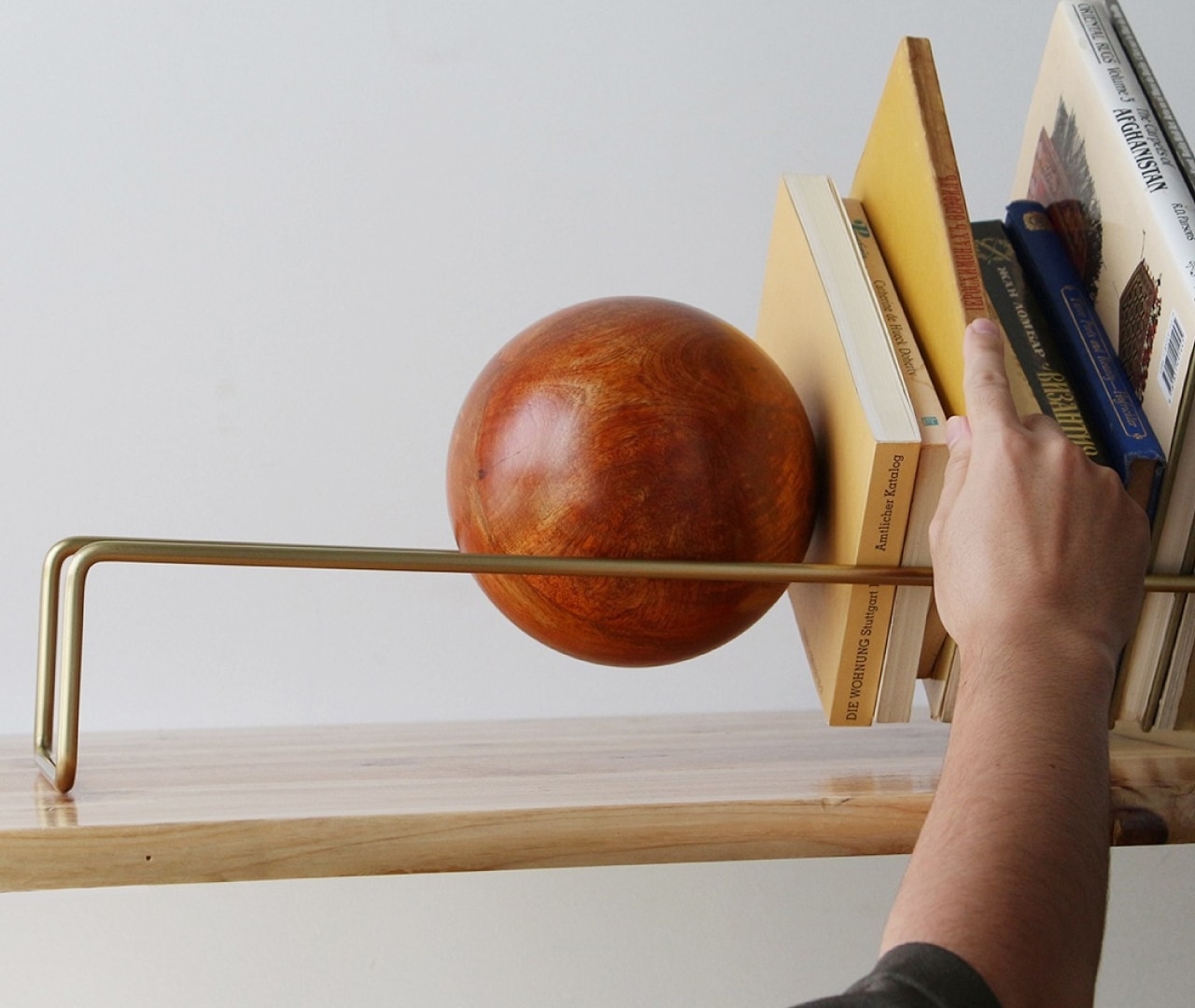 スロープブックエンド 