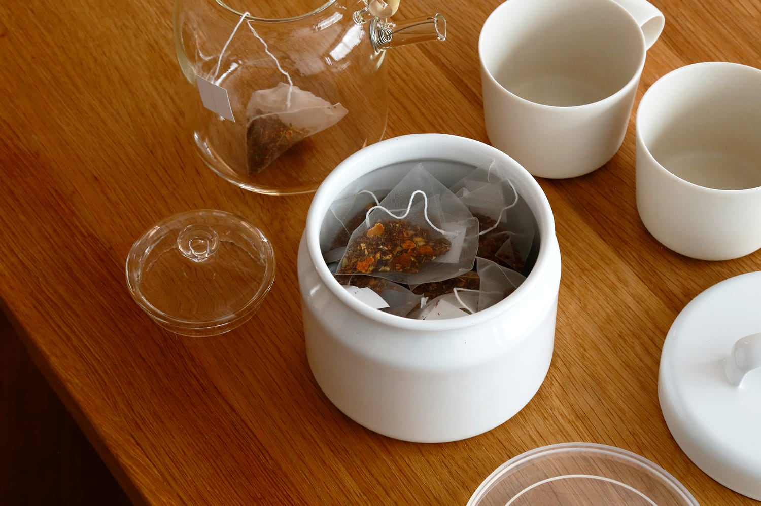 ラウンド キャニスター （野田琺瑯×にちにち道具） | 保存容器 | cotogoto