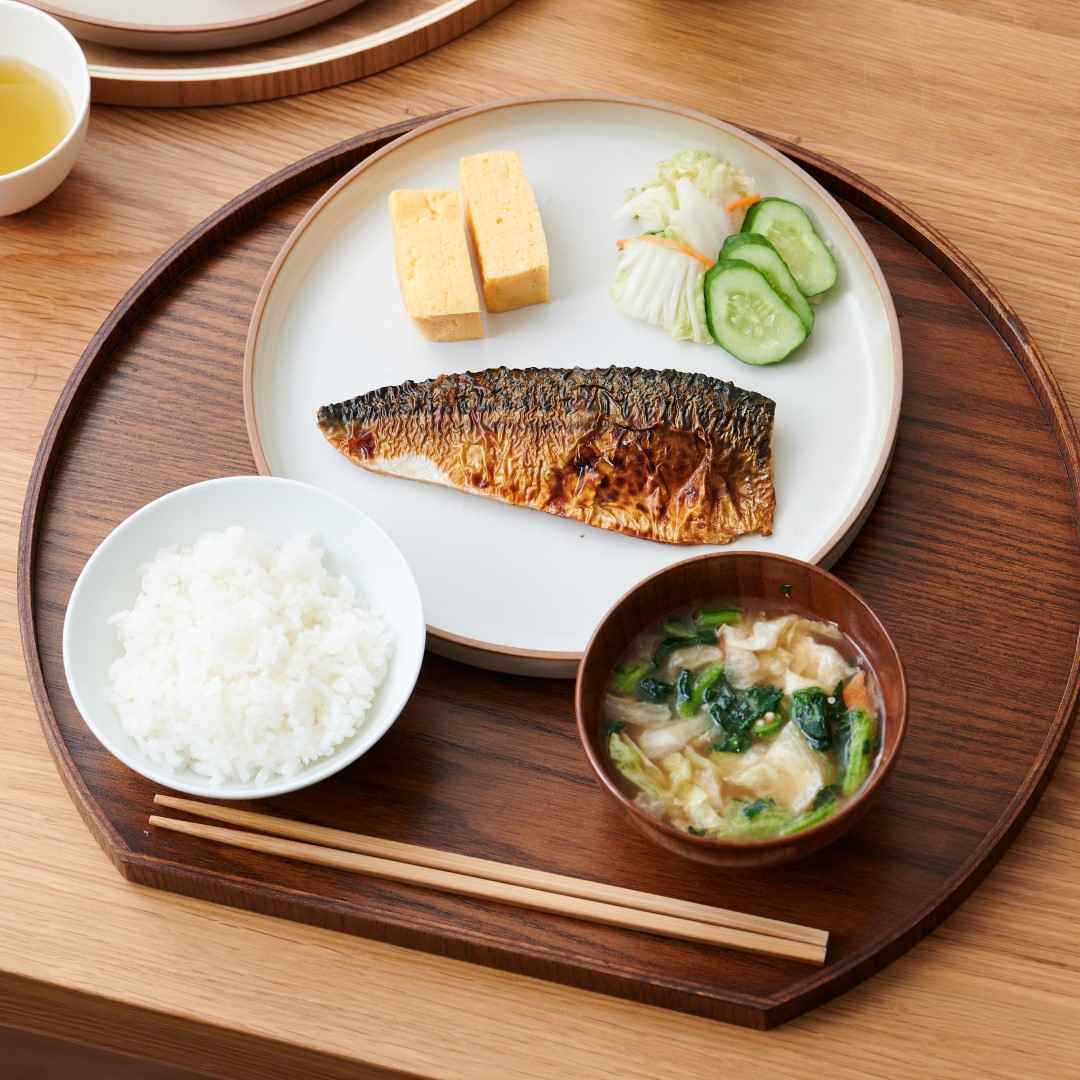 天然木のノンスリップ半月膳｜キッチン用品,キッチンツール｜kurasso