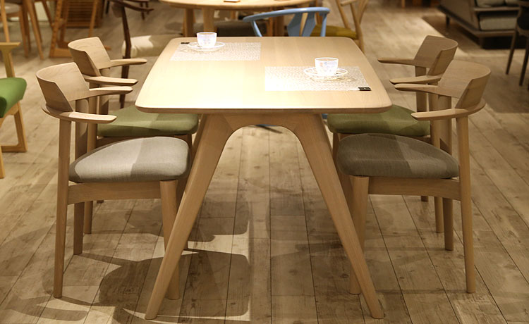 ダイニングテーブル オーク 無垢材 Sof(ソフ) 幅150 160 180 210cm 高