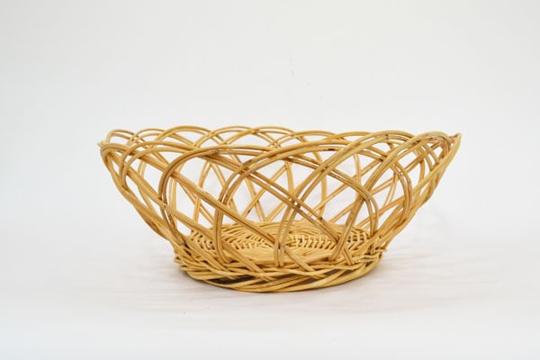 ラタン製 うろこ編み ランドリーバスケット 透かし 丸かご