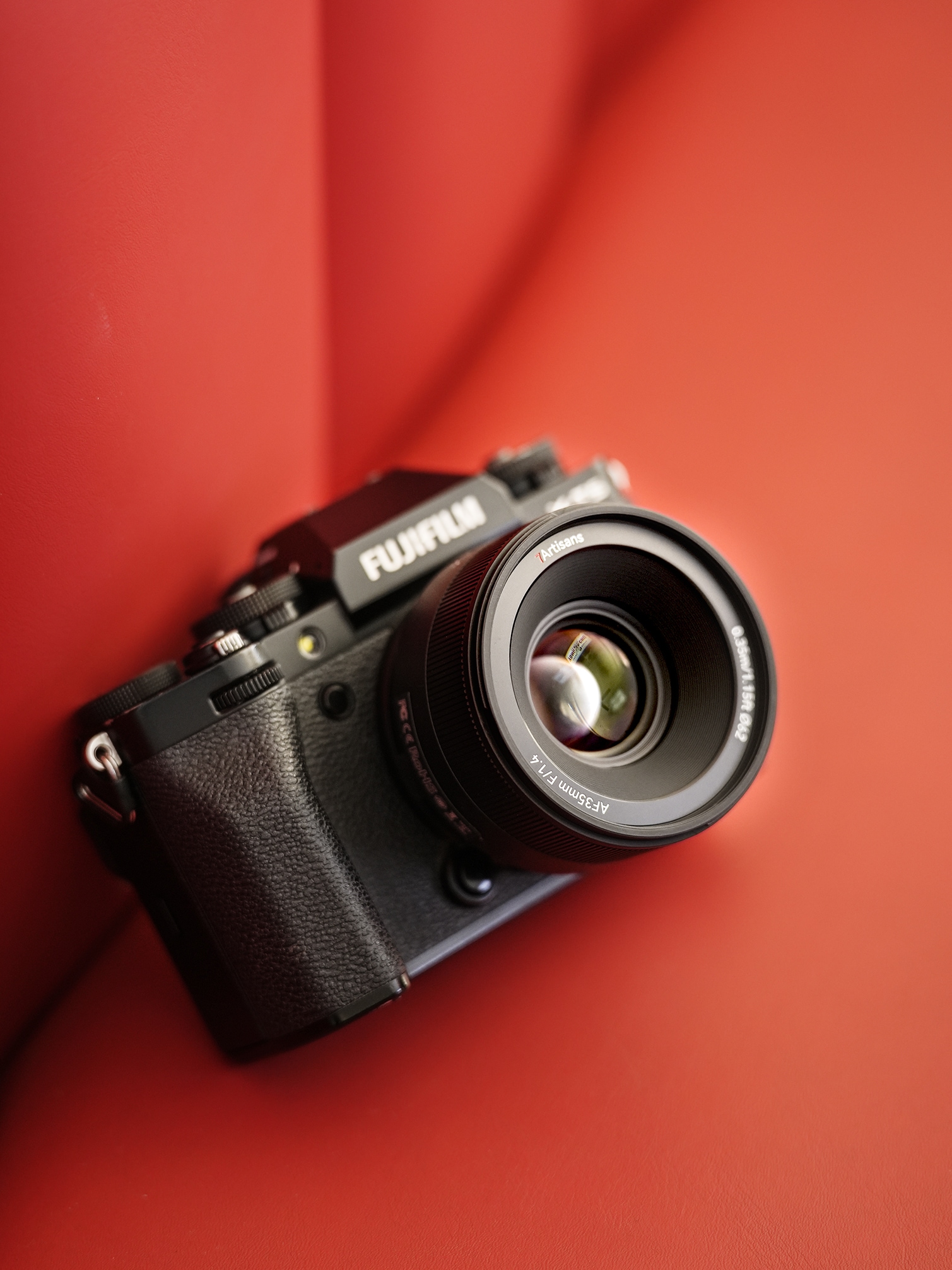 七工匠 7Artisans 35mm F1.4 AF APS-C 富士フイルムXマウント | 焦点