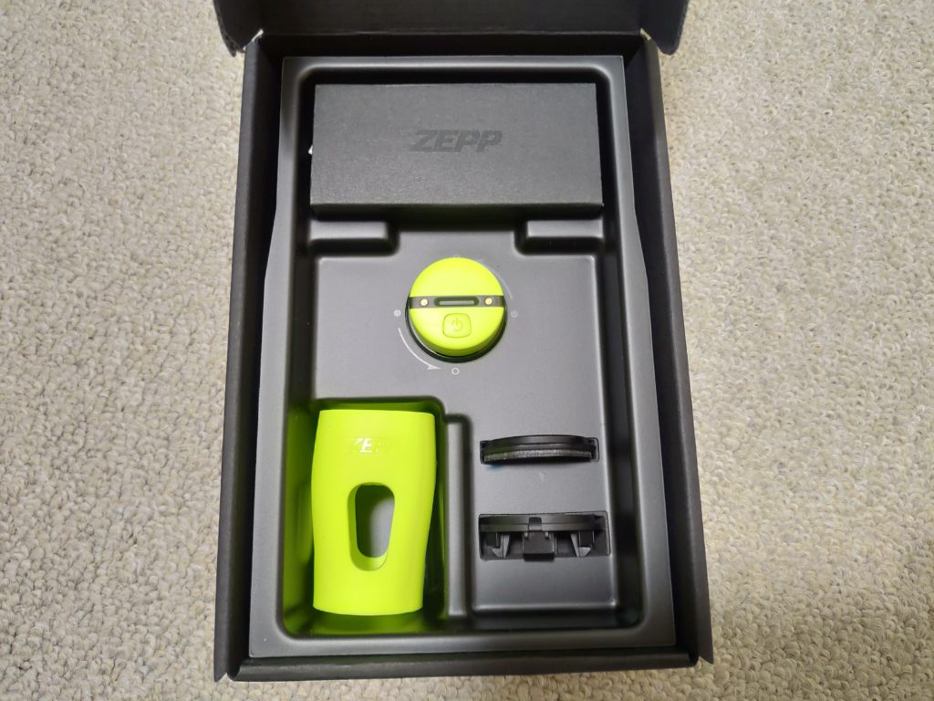 スピードや回転を測定できるテニスセンサー『ZEPP TENNIS 2』(ZEPP