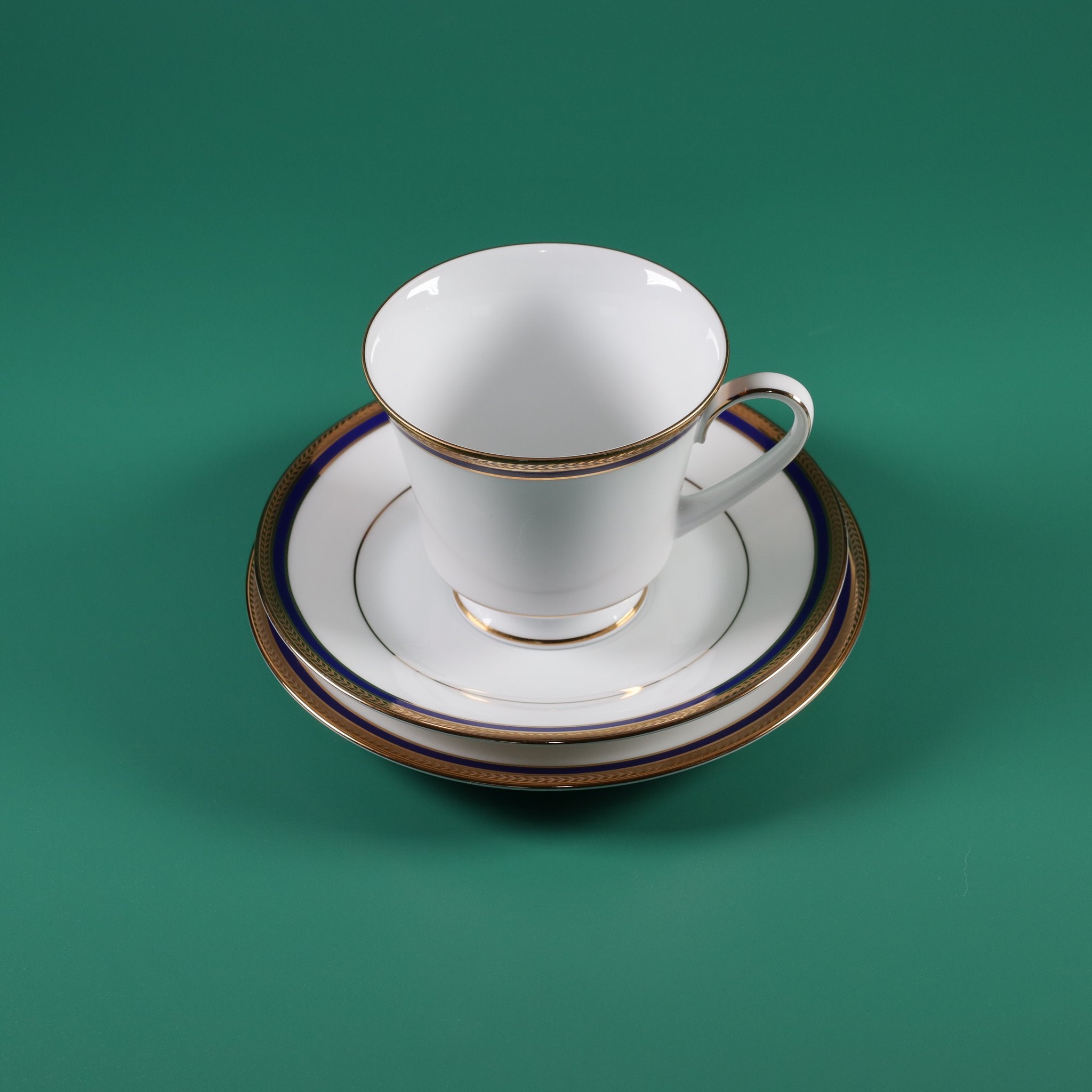 青い貴婦人 〜 ノリタケが奏でた1970年代の美食革命 － Toorak Blue