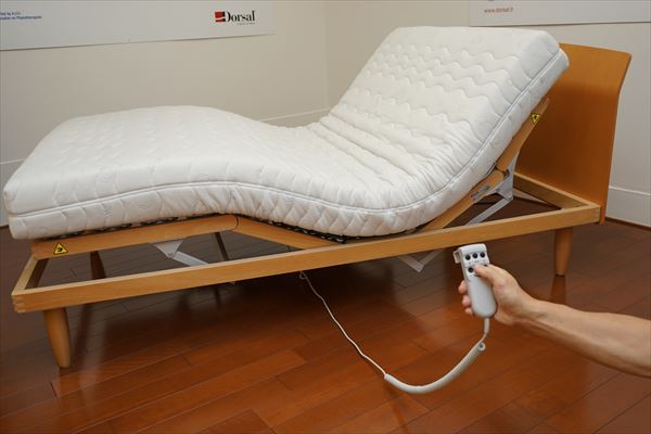 ドルサルのウッドスプリングベッドと天然素材のラテックスマットレスを