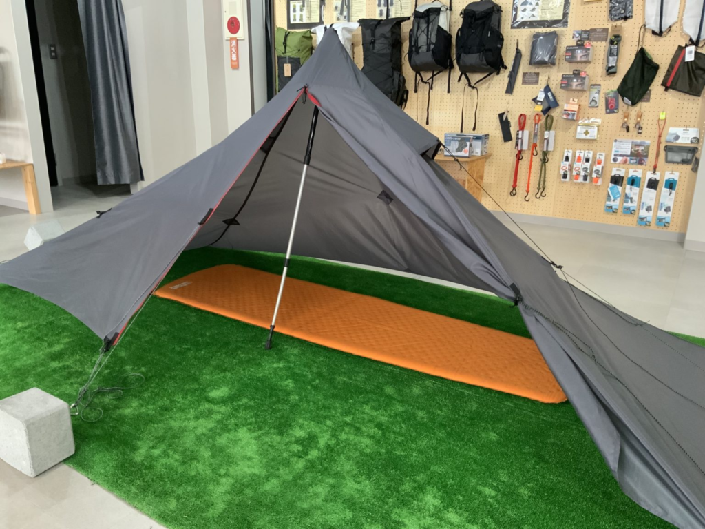 LITEWAY・PYRAOMM SOLO TARP ULTRA TNT 最新素材を使用した超軽量