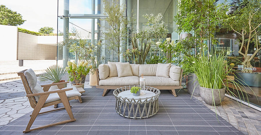 洗練と寛ぎのB＆B Italiaアウトドアコレクションに新作が登場。期間