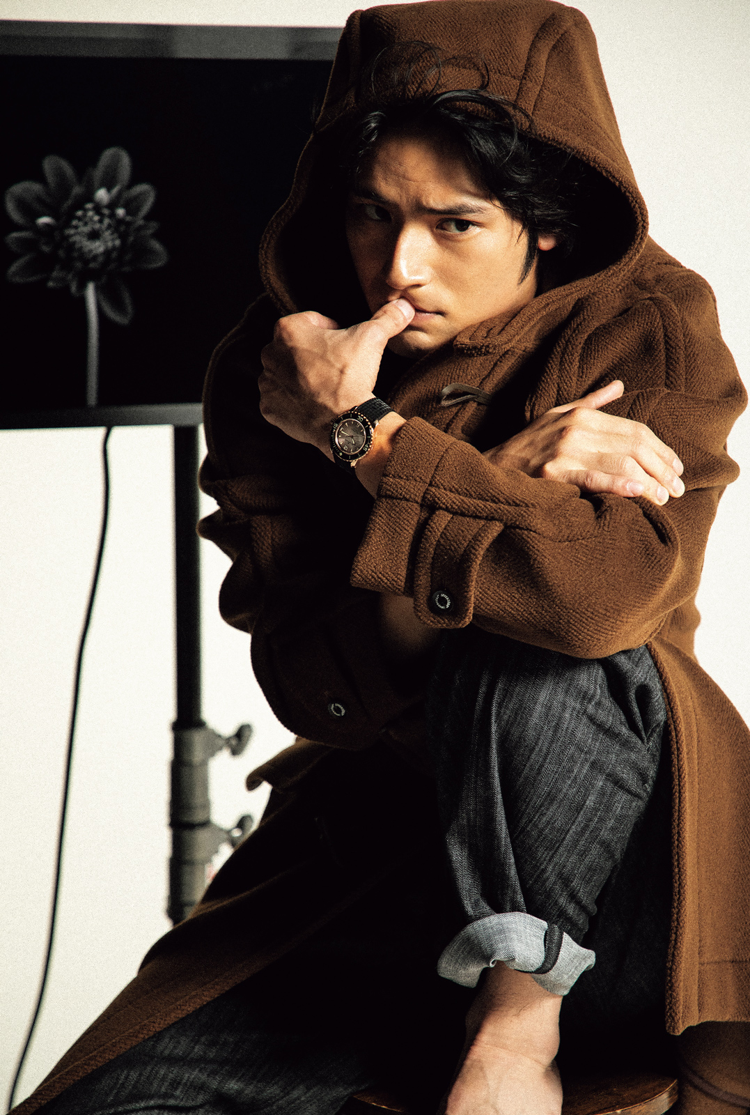 水上恒司が纏うブランパン、文字盤が美しい38mm径「フィフティ