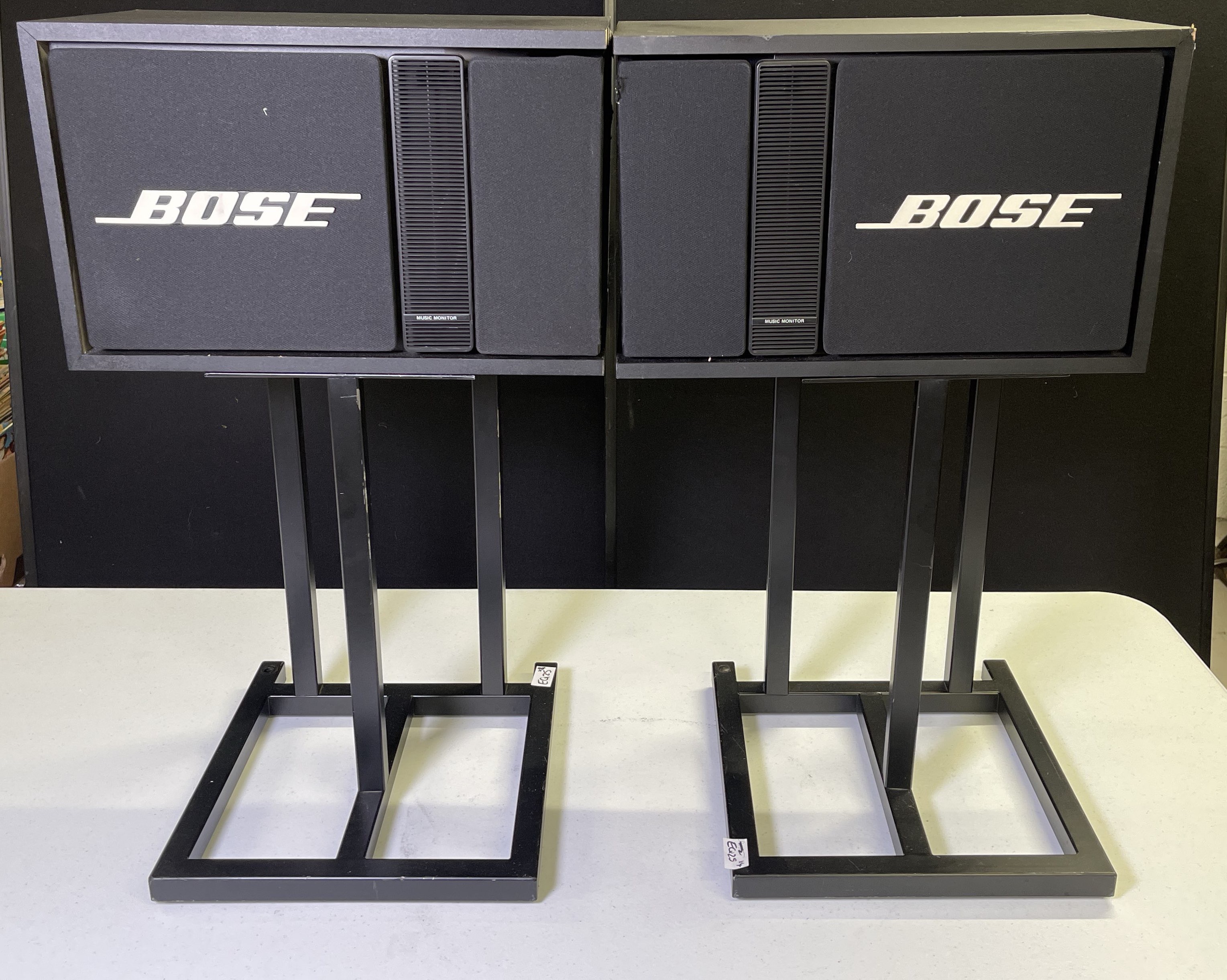 BOSE 301MM II 天吊り金具付き R側2本セット ☆ BOSE 301-II