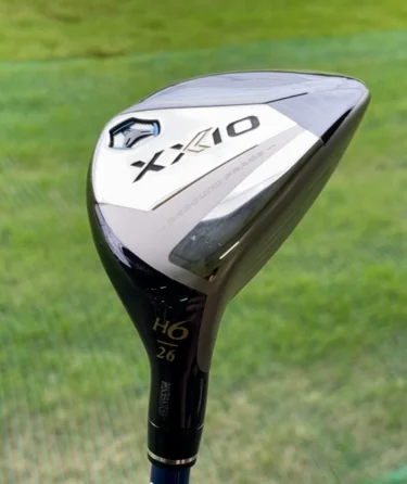 ゼクシオ 11 イレブン ハイブリッドの試打＆評価／振り抜きやすくて