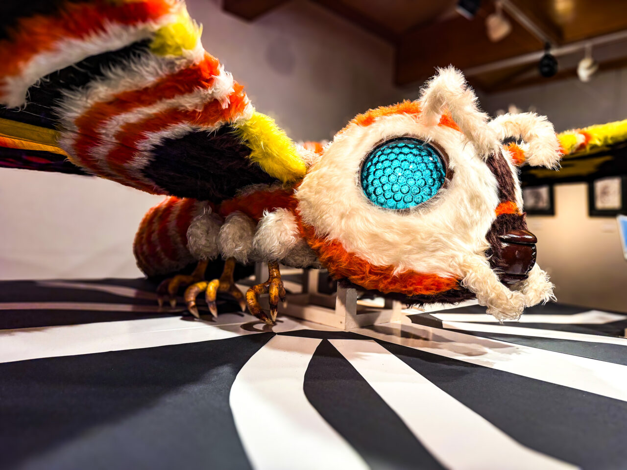 瑞穂町】大迫力！モスラ、再び。プレ展示で大人気だったモスラが、地上