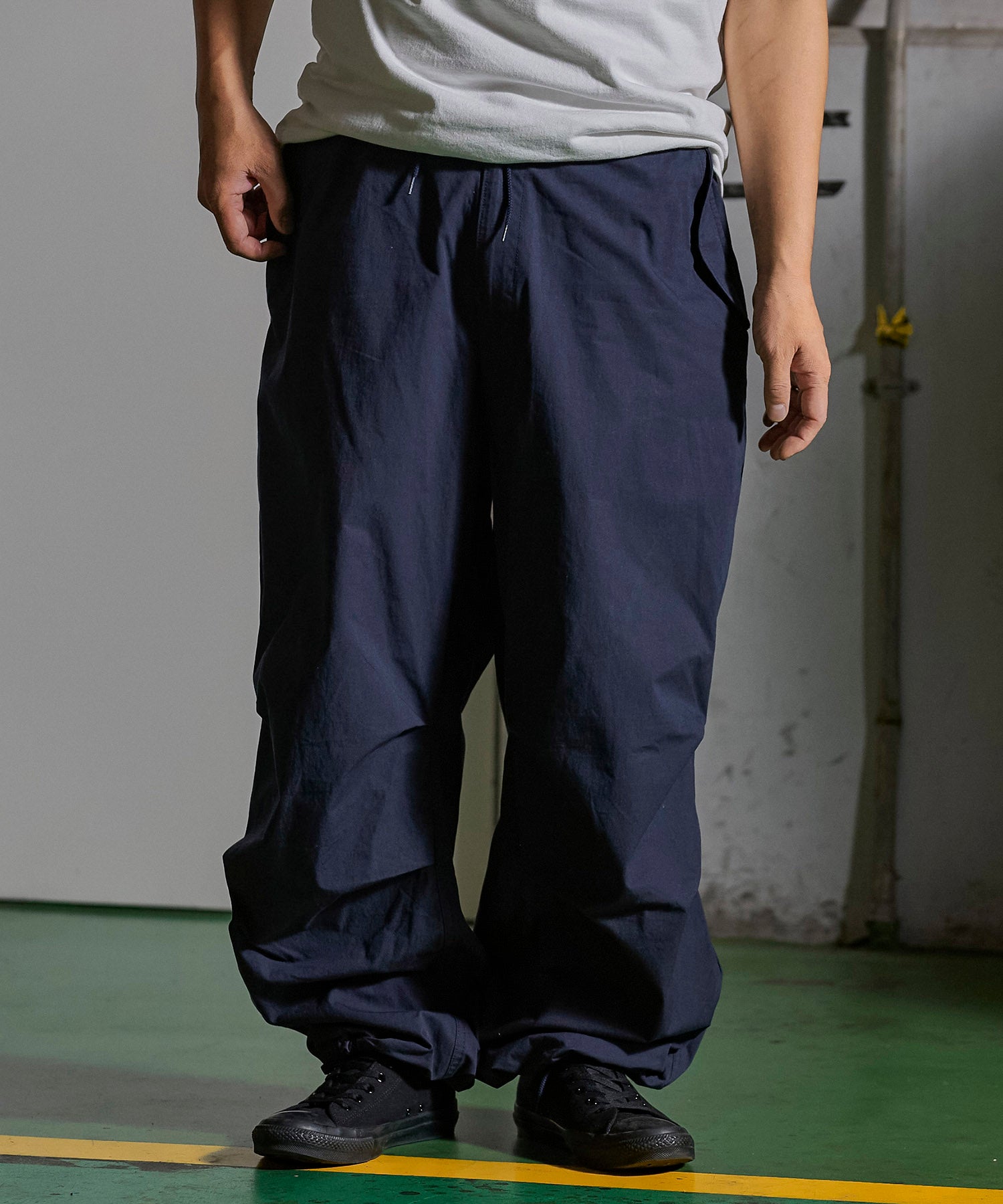 01713601-14.jpg?v=1757584189&