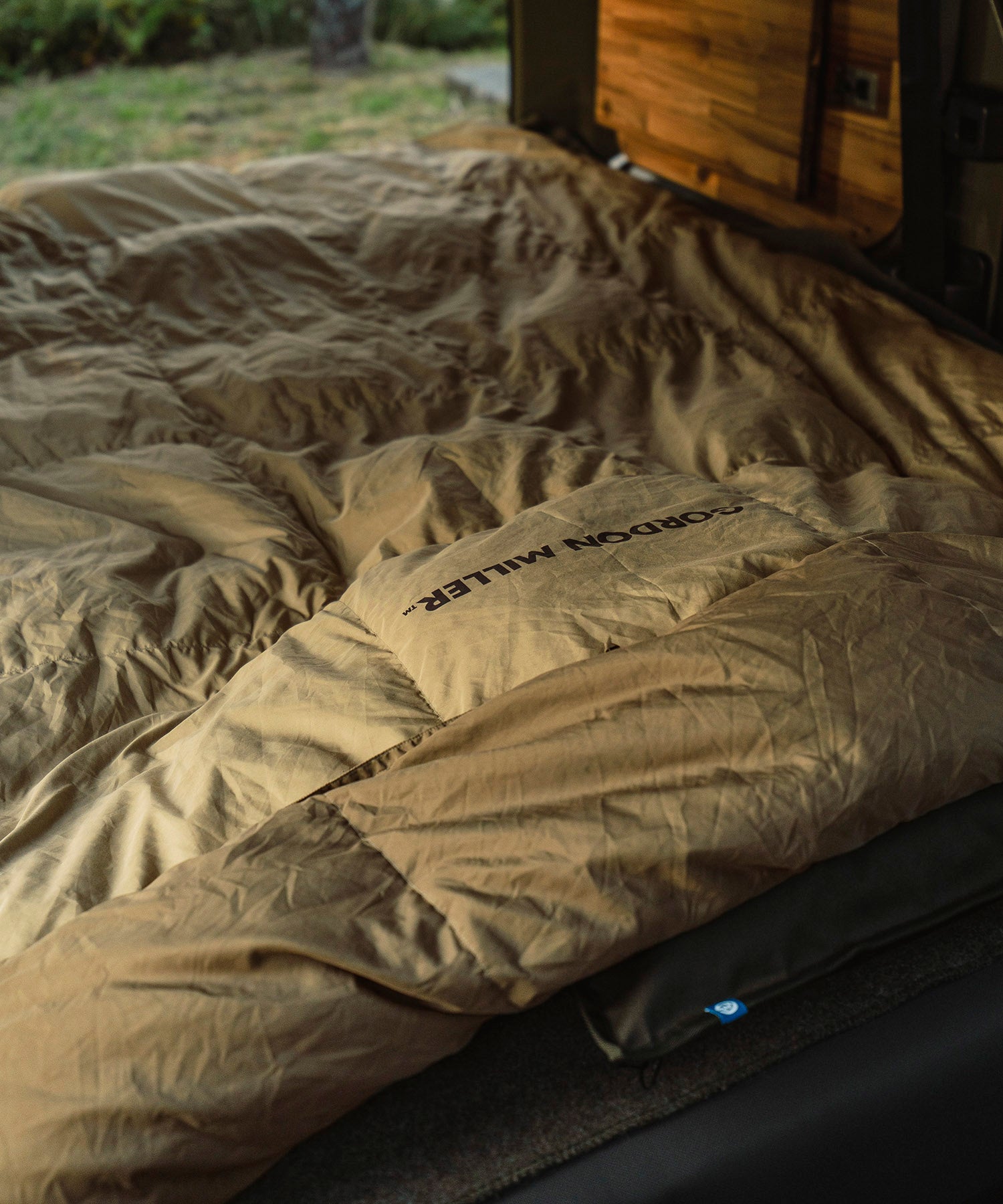 NANGA 別注 ダウン ブランケット – GORDON MILLER