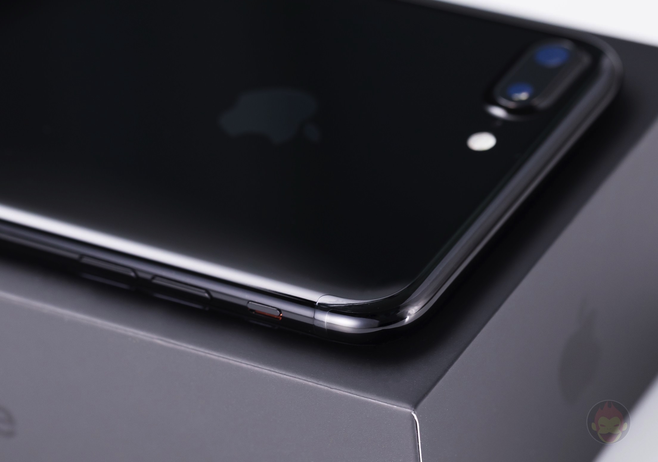 iPhone 7 Plus ジェットブラックモデル 外観レビュー | ゴリミー