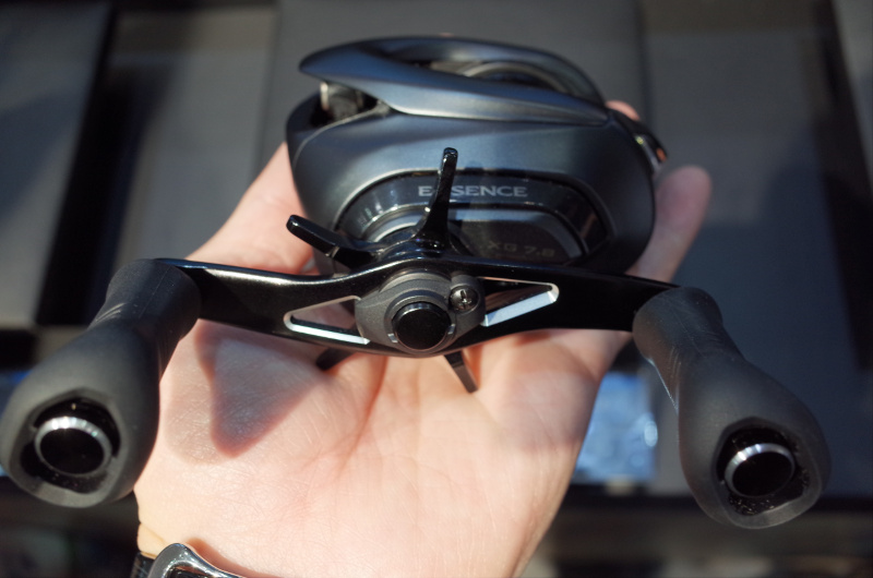 17エクスセンスDCは100m超の遠投が可能なシマノ最強ソルト用ベイト