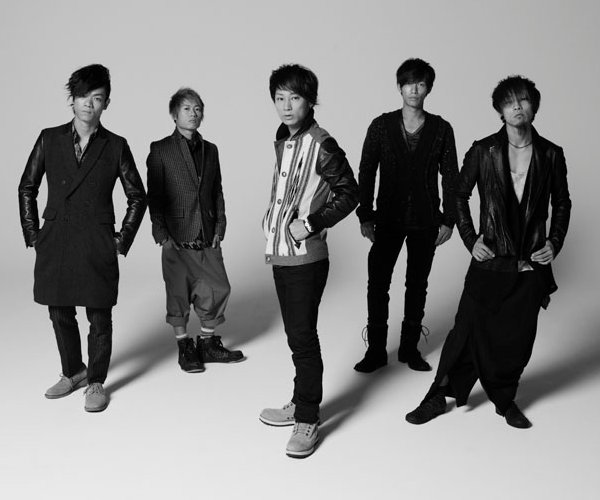 ソニー、バンド UVERworld (ウーバーワールド) モデル F シリーズ