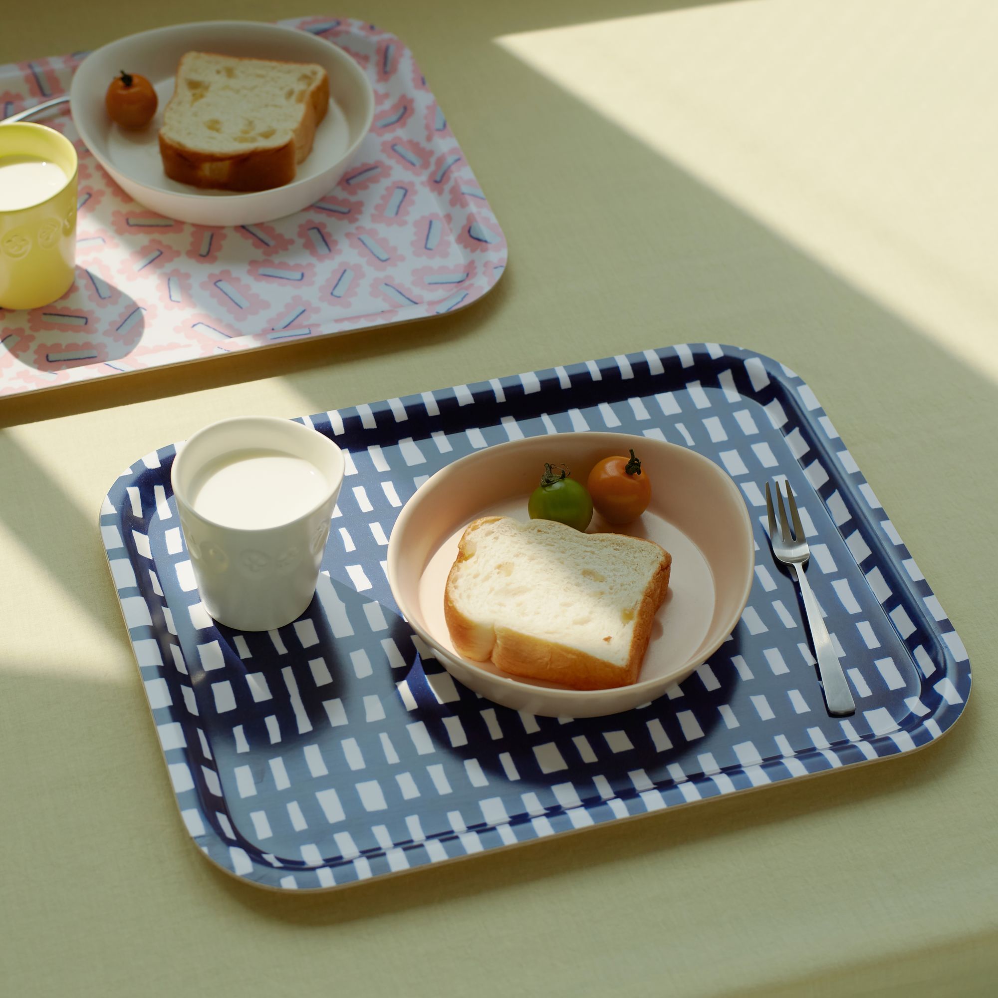 トレイ - minä perhonen