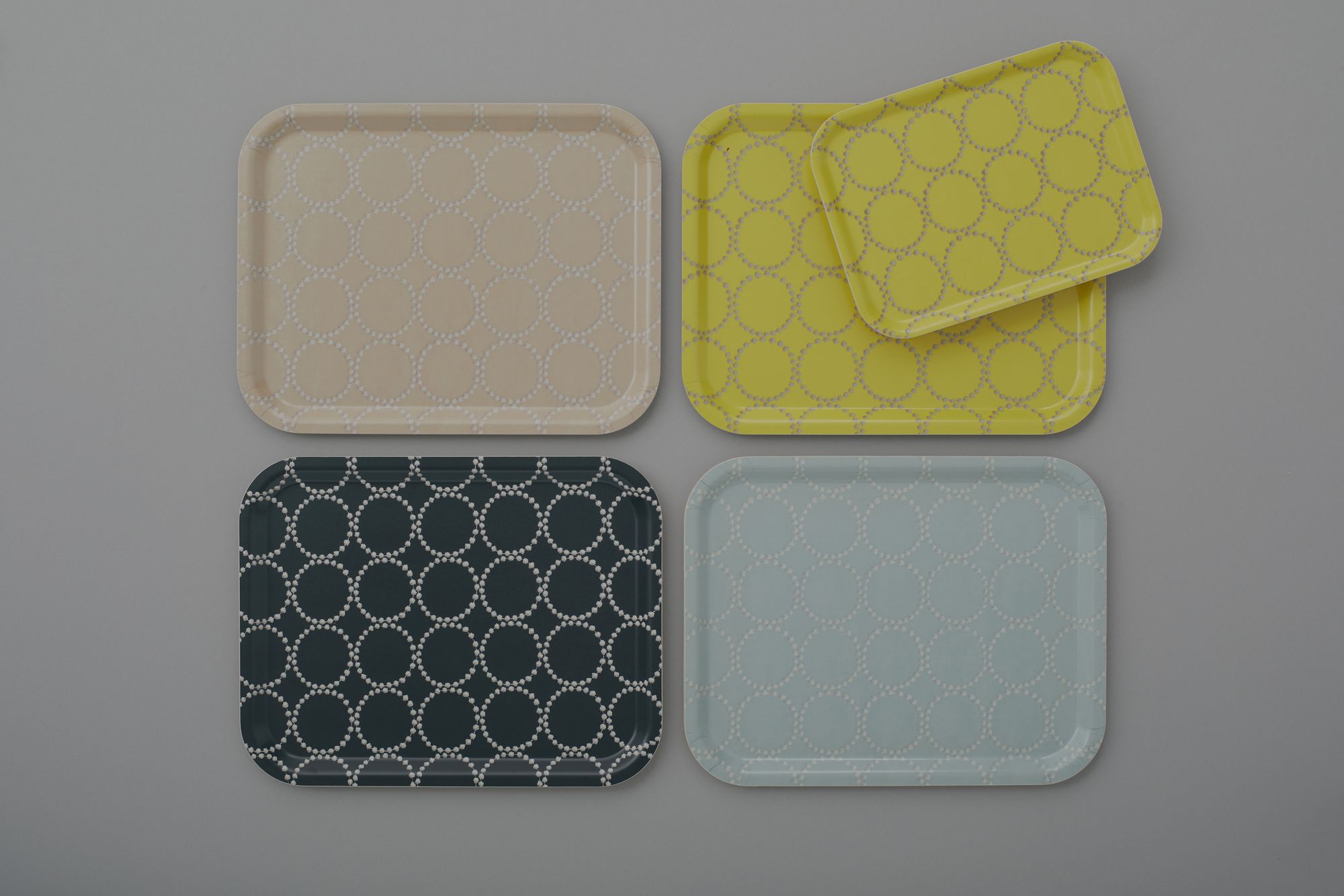 トレイ - minä perhonen