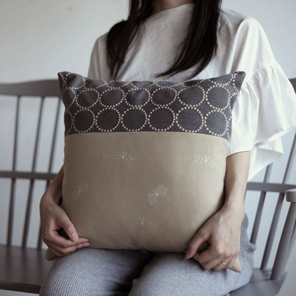 mina perhonen dop 「tambourine × choucho」クッションカバー | 北欧